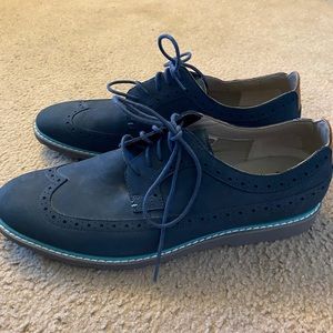 Men’s Clark’s Navy Blue lightweight dress shoe